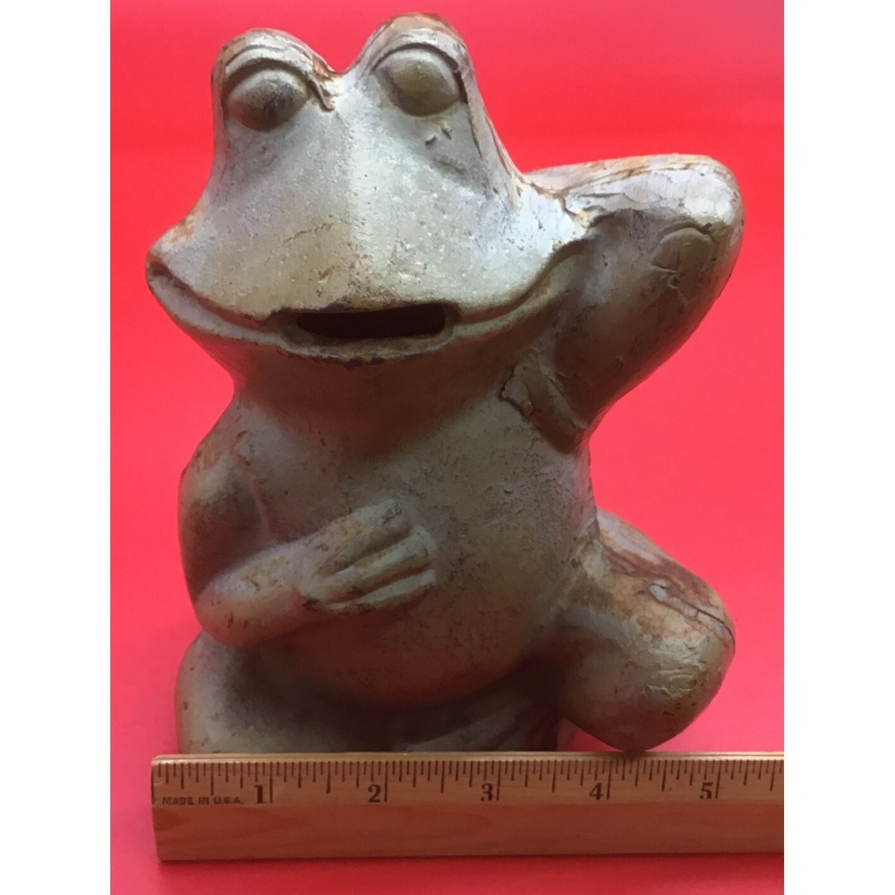 Vintage Cast Iron Frog Bank, Sitting Pose - Picture 11 of 11